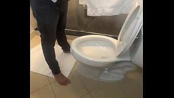 Preview 1 of Www Porn Suny Loune - Guy Solo Los Angeles