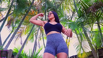 Preview 2 of Wwwvery Romaitikxxx Sex Com - Strong Woman Giantess