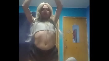 Preview 1 of Roro Ferari - Movimiento para conquistar a muchos seguidores