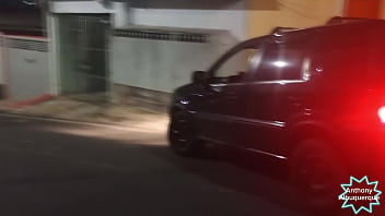 Preview 3 of Gpon Sex - Parei o carro pra mijar,  passou um novinho e pediu pra mama,  depois me levou pra sua casa pra fuder enquanto a mulher dormy@