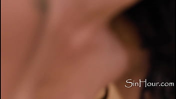 Preview 2 of Sunny Leone Foking Hd Video In - September Reign Upclose Interview