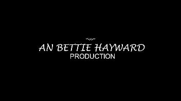Preview 1 of 2020 Xnxx Vidio Rasiyan - Showertime With Bettie Hayward