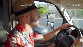 Preview 2 of Main Khalifa Xnxx Com - Step Family Summer Vacation: Part 1.Cherie Deville / Brazzers  / stream full from www.zzfull.com/vous