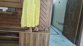 Preview 1 of Nude Mom And Sister - Gorgeous Malkin Nokar XXX sex with ovum and farting with clear hindi roleplay saarabhabhi6
