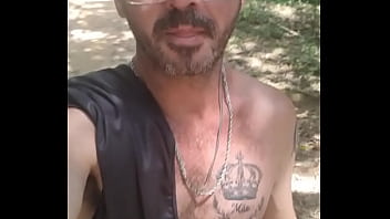 Preview 1 of Home Criminal - Um lugar tranquilo no parque.