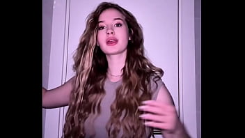 Preview 2 of Xxxx Video B F - In the dark,  my anxiety gets worse. What about you? Do you have any phobias?