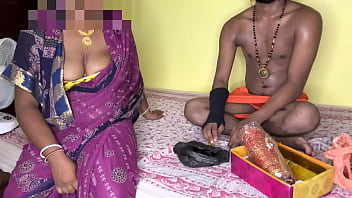 Preview 1 of Sandbar Vagina - Pakhandi baba ne kiya kand apne bhakto se kand
