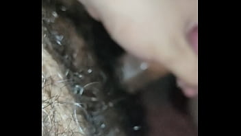 Preview 4 of Vile Bus - RECIBIENDO MAMADA DE GORDIBUENA CASADA