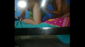 Preview 3 of Indian Old Man And Boy Gay Sex - La llegada del nuevo repartidor