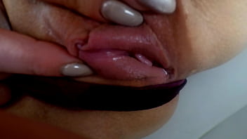 Preview 3 of Movie Ffmm - PUSSY SWEETLY PEES CLOSEUP!!!