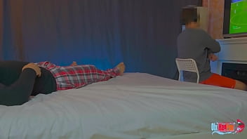 Preview 1 of Mom Sleeping Fuck Son - နို့ကြီးတဲ့ကျောင်းသူမြန်မာမလေး