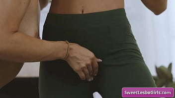 Preview 1 of Oil Masaj And Sex - Sexy and horny lesbian blondie seduces her personal trainer after home intense workout - April Olsen,  Summer Vixen