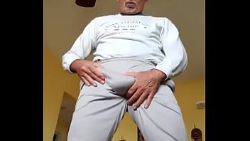 Preview 1 of Stepmom Swiping - It&#039_s supposed to be spring in Buenos Aires but today was fuckin COLD,  had to put sweats on again,  Pervy PapiFachero HATES ...