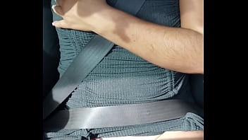 Preview 2 of Police By Road Xxx - Puta mexicana cambi&aacute_ndose de ropa en el Uber termina manoseada