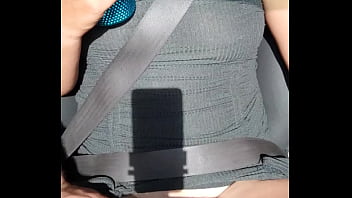 Preview 3 of Police By Road Xxx - Puta mexicana cambi&aacute_ndose de ropa en el Uber termina manoseada