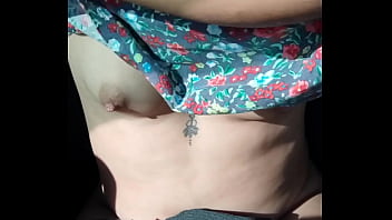 Preview 1 of Police By Road Xxx - Puta mexicana cambi&aacute_ndose de ropa en el Uber termina manoseada