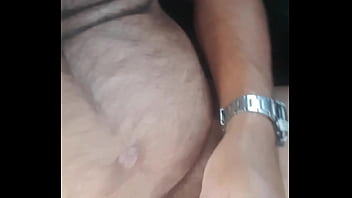 Preview 2 of Ozgu Namal Sex - Petite branlette dans la voiture