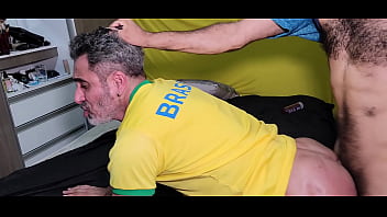 Preview 2 of Hd Sexvedos - &Aacute_rabe roludao socou gostoso no meu cusao