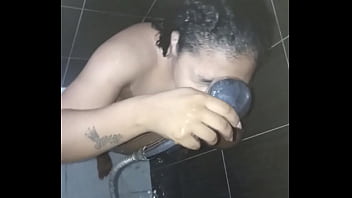 Preview 3 of Videos Xxx Casa - Video viral de pareja venezolana en el ba&ntilde_o