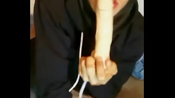 Preview 2 of Copule Sex - Mamando profundo mi dildo como pr&aacute_ctica para las buenas vergas
