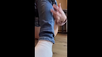 Preview 2 of Cum Kiss Lesbien - あんまり男性経験がない真面目な女子大生のオナニー。早く彼氏作って肉棒挿れたい...