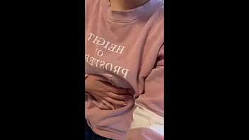 Preview 1 of Cum Kiss Lesbien - あんまり男性経験がない真面目な女子大生のオナニー。早く彼氏作って肉棒挿れたい...