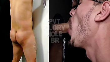 Preview 2 of Mature Ginger Todd - Gozada intensa do h&eacute_tero tatuado uncut verbal no GloryHole!!! (COMPLETO NO RED)