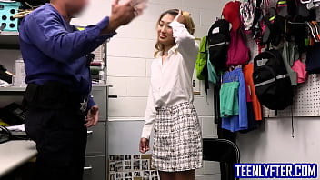 Preview 1 of Compilation Nautica - Hot young asian pounded by security guard