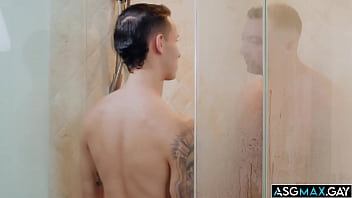 Preview 3 of Naina Salman - Lucca Mazzi confesses that hes actually had a crush on Des Irez and invites him inside to shower together