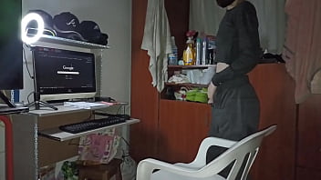 Preview 1 of Bihar Desi Sex In Bhojpuri Adio - Laura is fucked while doing work on the vomcomputer