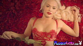 Preview 1 of Anak 15 Ngetot Kakek - Petite blonde teen muse Elsa Jean stripping and posing among red petals