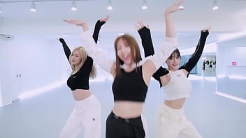 Preview 3 of Wwexxx 2018 - TWICE - The Feels M/V