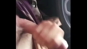 Preview 1 of Rourkela Mms - Mamei gostoso o motorista do uber,  o safado botou a piroca dura pra fora e n&atilde_o resisti