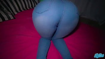 Preview 1 of Foot Male Cuckold - SEXO A ESCONDIDAS DE MI NOVIA,  CON SU MEJOR AMIGA!! PORNO CASERO