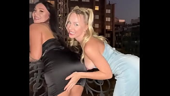 Preview 3 of Xxx Six Videso - RT and we send you our pussies in this balcony in DM