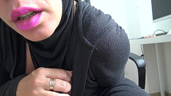 Preview 1 of Film Scat - Moroccan Beurette - real amateur homemade
