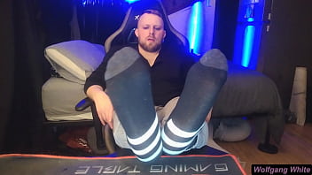 Preview 2 of Johnny Ains Sex - Showing off my feet,  cum on them?