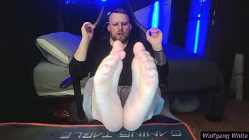 Preview 3 of Johnny Ains Sex - Showing off my feet,  cum on them?