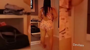 Preview 1 of Marie Clarence Lesbian - Invito a mi novia a un paseo y de regreso entramos a un motel qu&eacute_ vimos en el camino y esta mujer si qu&eacute_ tiene ese culo caliente &quot_parte 1&quot_