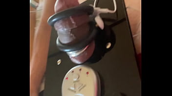 Preview 1 of Sloe Kissing - penis ems