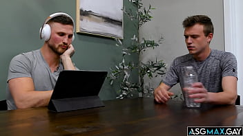 Preview 1 of Bazzar Xxvido - They are fucking DOUBLE ANAL fucking him!