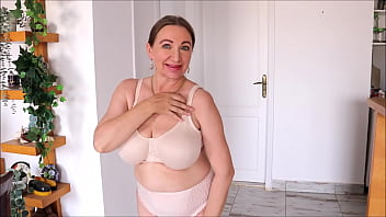 Preview 4 of How To Kiss Grill - Huge size bra for natural boobs of MariaOld milf