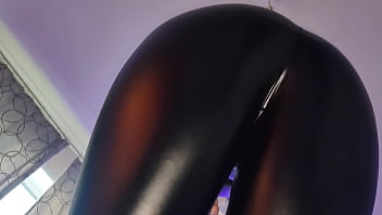Preview 2 of Skodeng Gadis Melayll - Latex Pants Ass Worship - Sniffing Her Ass In Latex Pants
