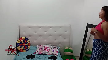Preview 3 of Fingering Water Sex - le ense&ntilde_o un juego de punter&iacute_a a mi hermanastra para terminar follandomela parte 1