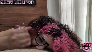 Preview 2 of Soha Ali Khan Sex - Mamei o gordinho pauzudo aqui em casa,  ele n&atilde_o aguentou e encheu minha boquinha de leite