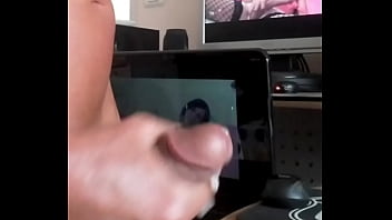 Preview 4 of Badmasti Jav - je jouis avec mon Rosebud dans le cul en matant la grosse bite d&#039_une magnifique shemale,  belle grosse &eacute_jaculation, 