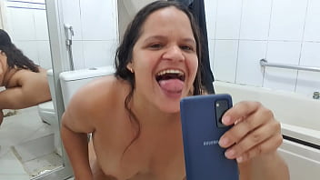 Preview 3 of Double Come - O ferecendo minha peluda a menino do interior