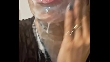 Preview 2 of Gujarati Movies Xxx - Os safados casados me fizeram isso,  mas n&atilde_o quiseram mostrar nem os cacetes. Esperando outros safados com muita porra pra novas gozadas na minha boca,  cara