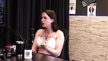 Preview 3 of Xxnxx Videos Hd 2019 You - Teve que ouvir piadas e falas maldosas no trabalho,  ela detesta o termo traveco,  al&eacute_m de ter conseguido sua certid&atilde_o como mulher - Melissa Leal (SHEER/RED)