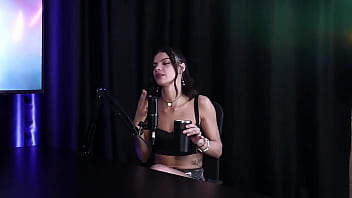 Preview 1 of Anal Primera Bes - O ex-namorado ensinou ela como dar o cu,  e o prazer no anal - Debora Andrade (SHEER/RED)
